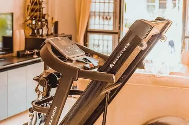 WHAT? Treadmills With Netflix? You Bet! 8 Treadmills To Binge While Sweating
