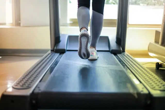 How to clean a treadmill belt